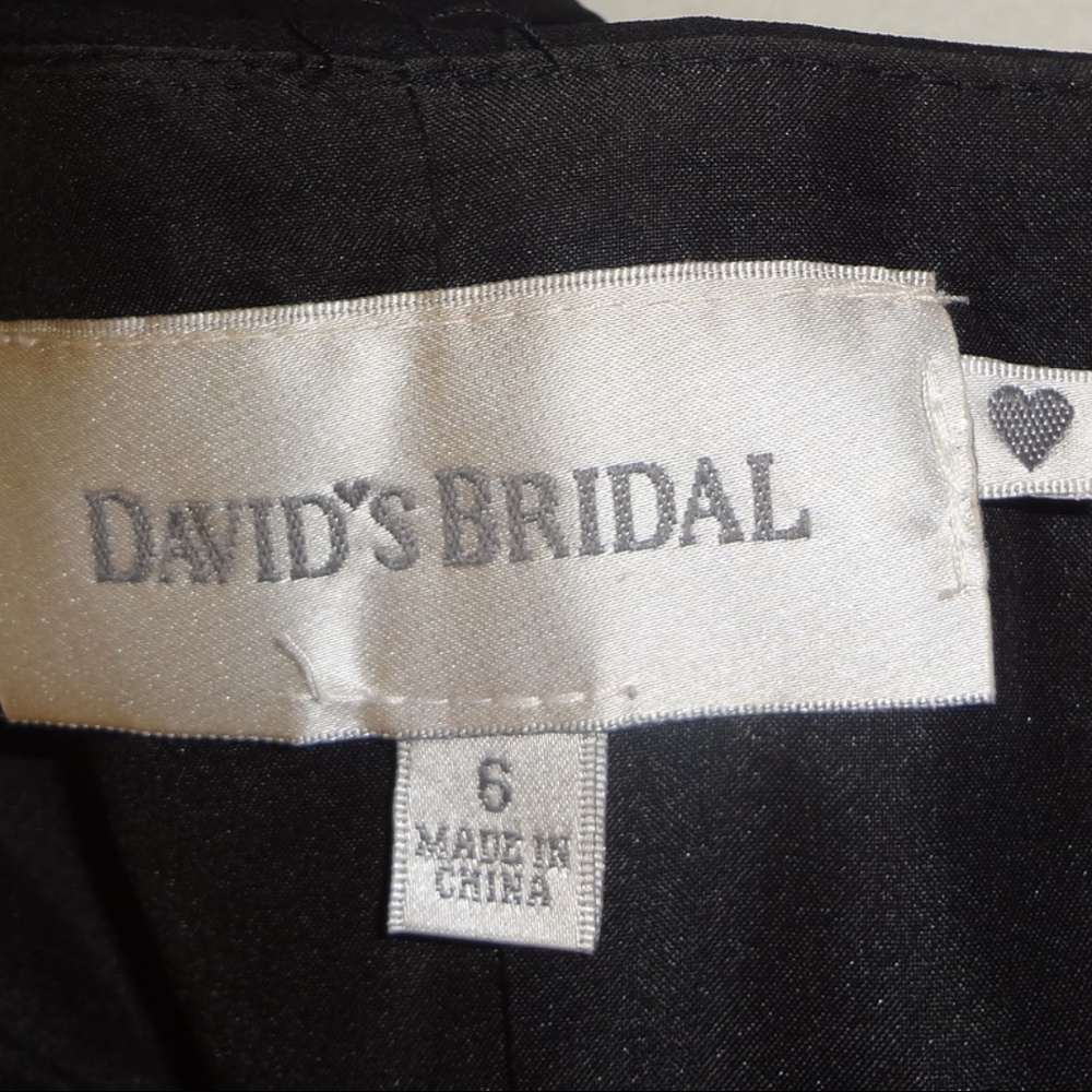 DAVID’S BRIDAL LONG STRAPLESS CHIFFON DRESS - Picture 3 of 8